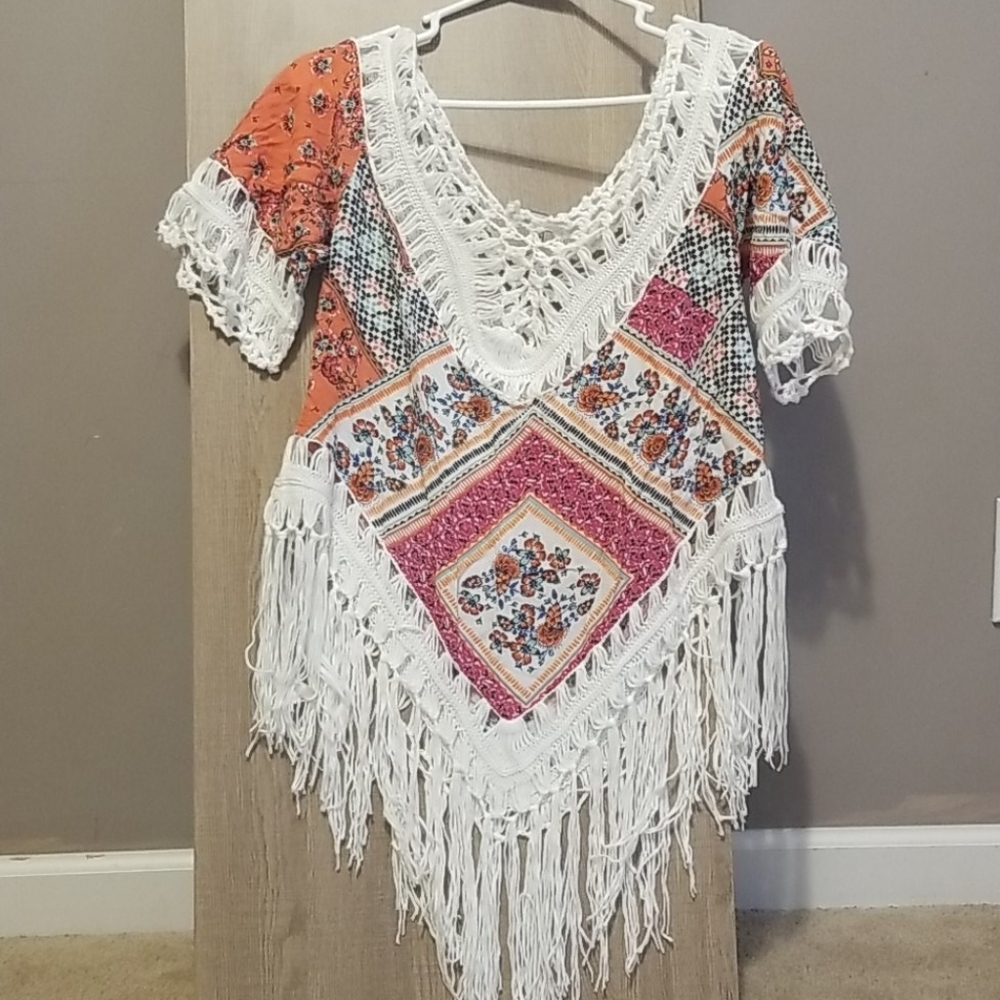 Vivid, size medium multi colored designed top - Picture 3 of 3